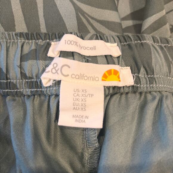 NWT C&C California Lyocell Green Fern Palm Print Pull On Joggers Drawstring XS - Picture 6 of 8